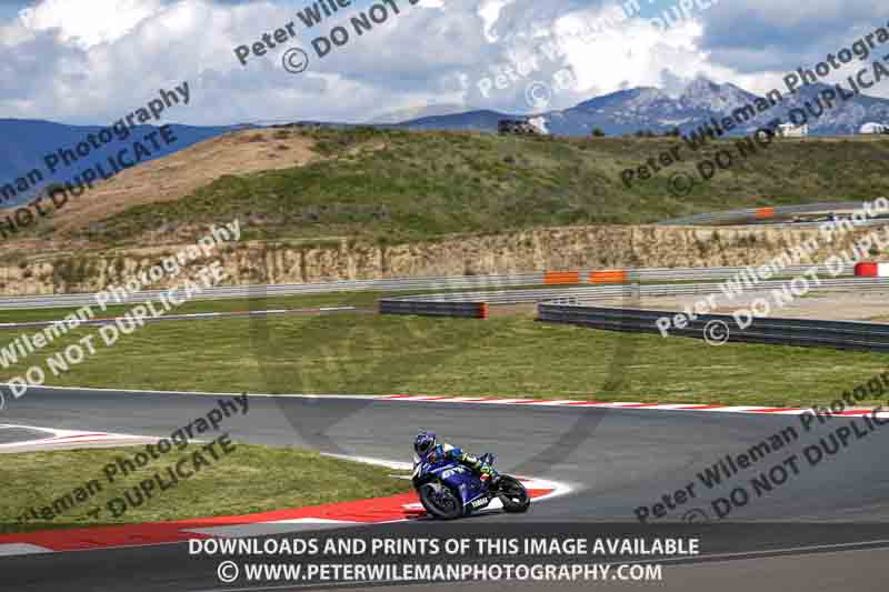 cadwell no limits trackday;cadwell park;cadwell park photographs;cadwell trackday photographs;enduro digital images;event digital images;eventdigitalimages;navarra;no limits trackdays;peter wileman photography;racing digital images;trackday digital images;trackday photos